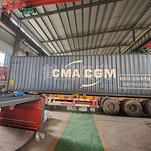 发往菲律宾的绞车（二）